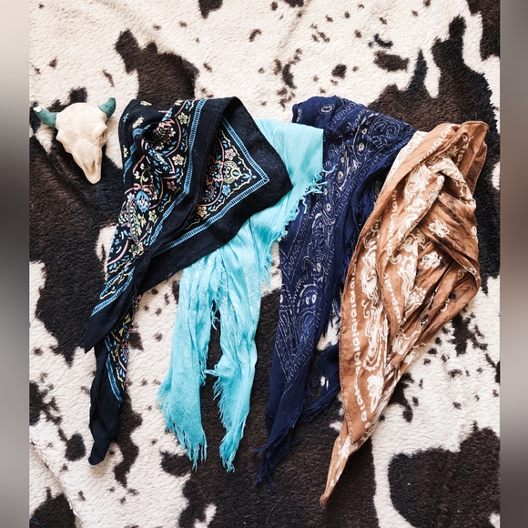 Idyllwind Accessories - "IDYLLWIND + UNBRANDED " BANDANA BUNDLE - MULTI